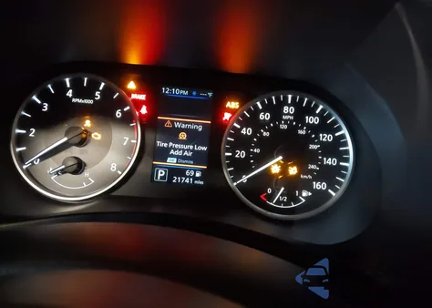 2024 Nissan Sentra S Xtronic Cvt z USA, uszkodzony, nr VIN 3N1AB8BV7RY235586